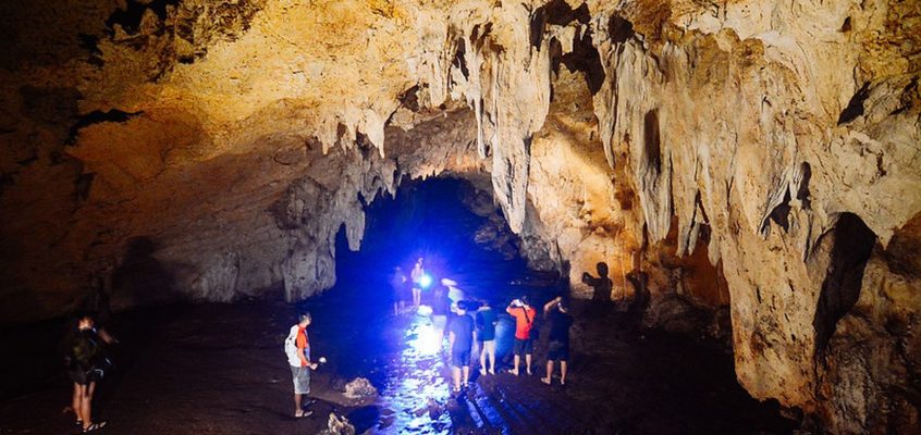 Die Aglipay Höhlen in Aglipay, Quirino