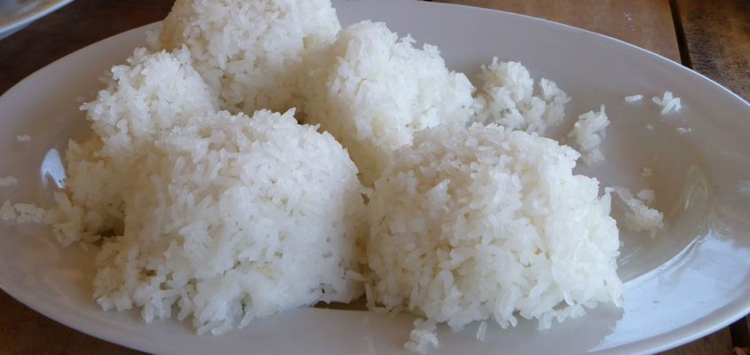 PHILIPPINISCHE ESSGEWOHNHEITEN: Warum essen Filipinos Reis?