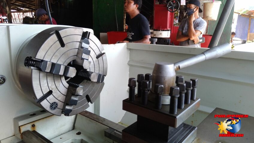 PHILIPPINEN BLOG - Philippinischer 'Machine Shop' Foto von Sir Dieter Sokoll für PHILIPPINEN MAGAZIN