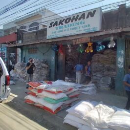 PHILIPPINEN BLOG - Beim Sackhändler SAKOHAN TRADING Foto von Sir Dieter Sokoll für PHILIPPINEN MAGAZIN