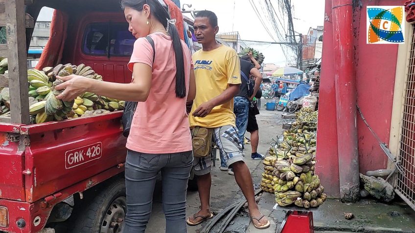 PHILIPPINEN BLOG - Die beliebten Kochbananen im Straßenverkauf